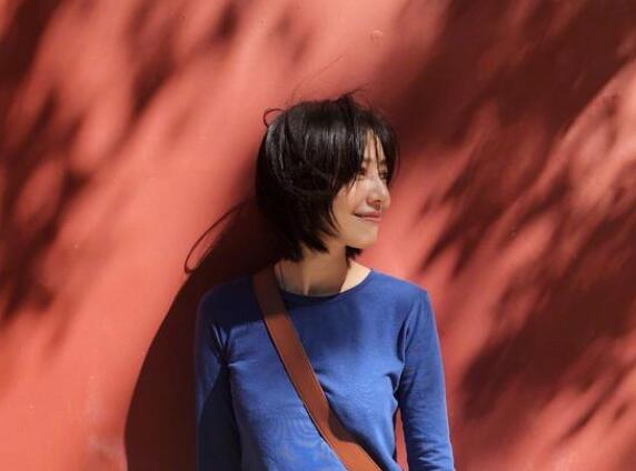 高圆圆终于晒私服了 看上去又年轻了好几岁