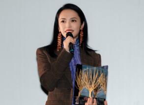 姚晨出席意大利远东电影节 获金桑树杰出成就奖